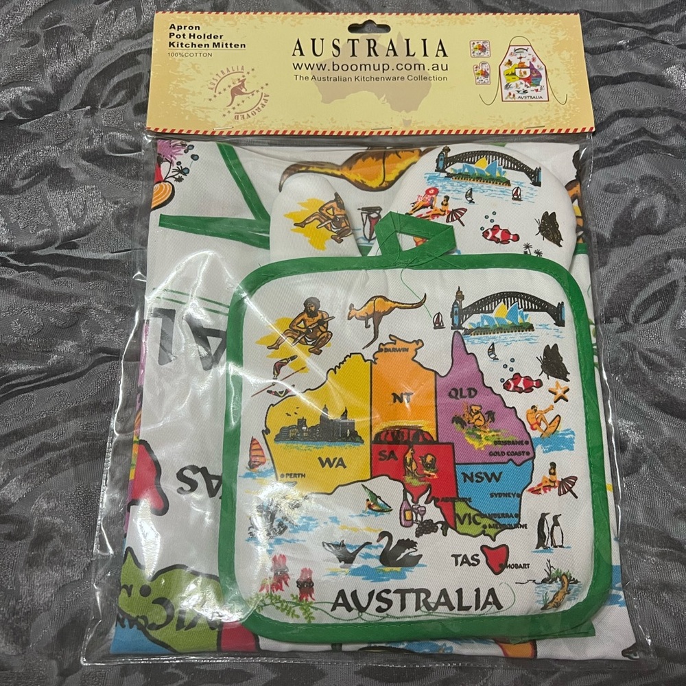 AUSTRALIA KITCHENWARE COLLECTION NEW TRAVEL SOUVENIR COLLECTIBLE VINTAGE